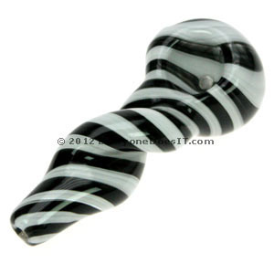 Black and White Spiral Spoon Pipe