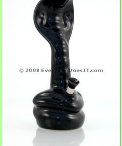 Ceramic Bong Spitting Cobra