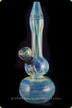 Fractal' Patterned Glass Bong Light blue