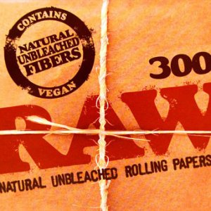 Rolling Papers Regular Size 300'S Single Pack
